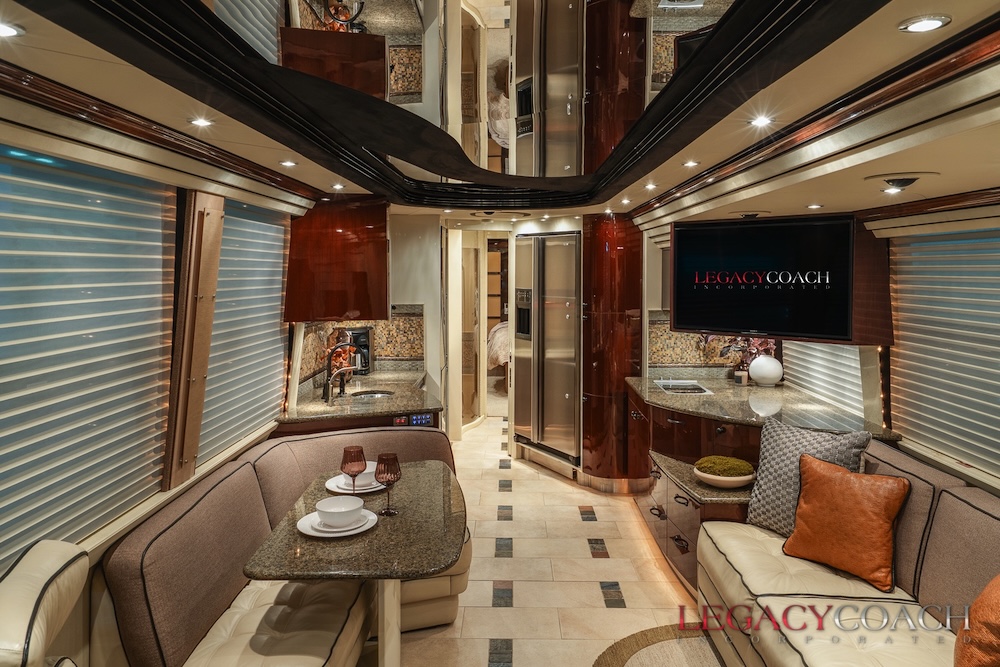 2008 Prevost  Country Coach XLIIFor Sale