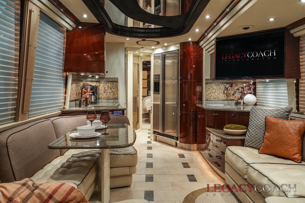 2008 Prevost  Country Coach XLIIFor Sale