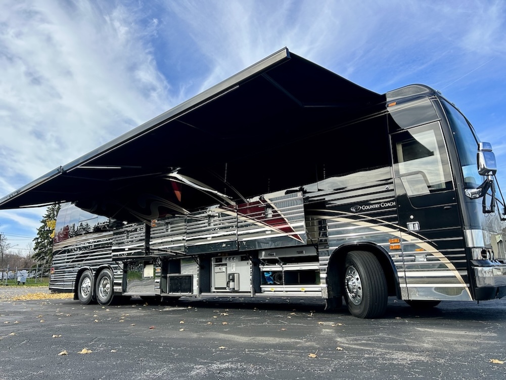 2008 Prevost  Country Coach XLII For Sale