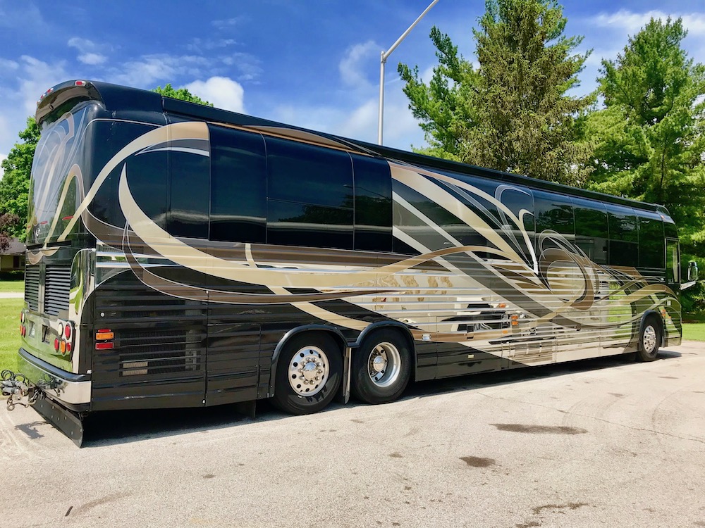 2008 Prevost Country Coach XLII For Sale