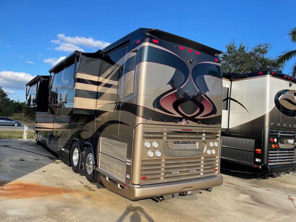 2008 Prevost Featherlite H3-45 For Sale