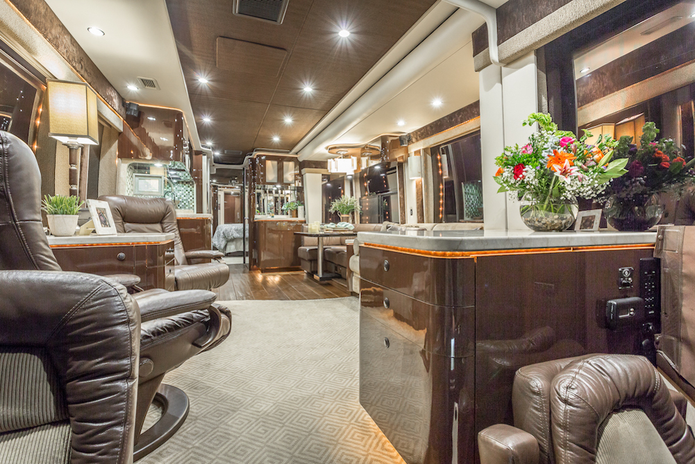 2008 Prevost Featherlite H3-45 For Sale