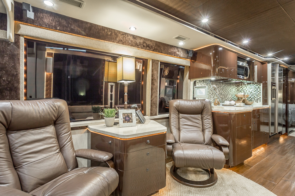 2008 Prevost Featherlite H3-45 For Sale