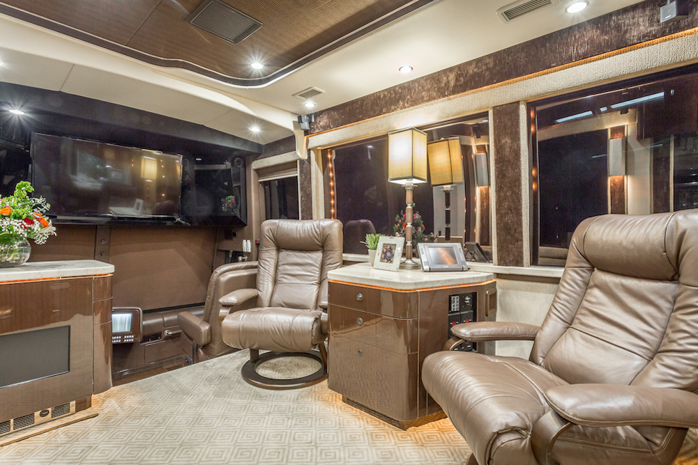 2008 Prevost Featherlite H3-45 For Sale