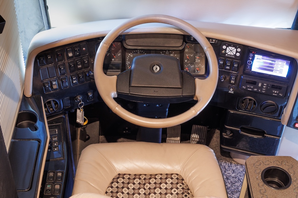 2008 Prevost Featherlite  H3-45 For Sale