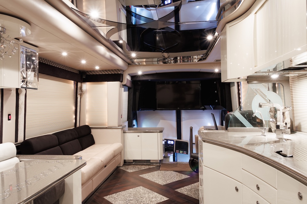 2008 Prevost Featherlite  H3-45 For Sale