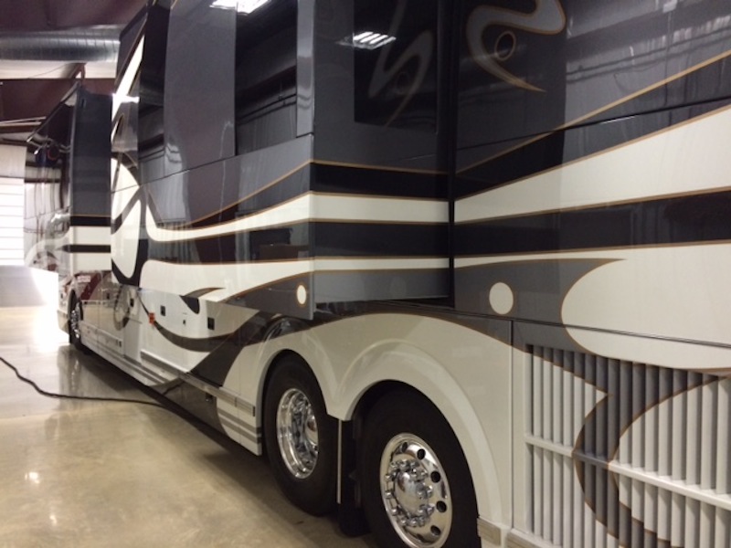 2008 Prevost Featherlite H3-45 For Sale