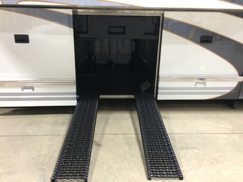 2008 Prevost Featherlite H3-45 For Sale