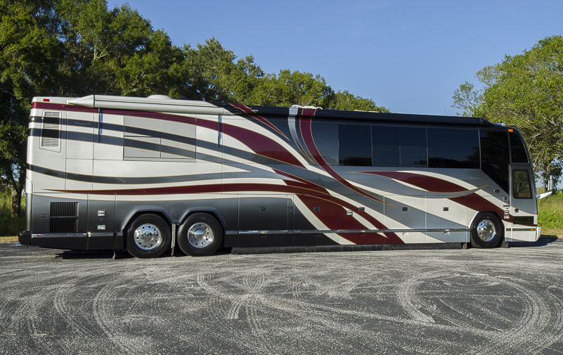 2008 Prevost Featherlite H3-45 For Sale