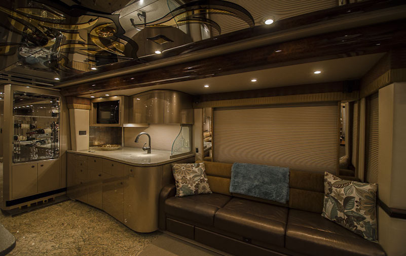 2008 Prevost Featherlite H3-45 For Sale