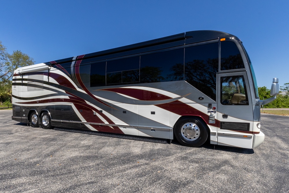 2008 Prevost Featherlite H3-45 For Sale