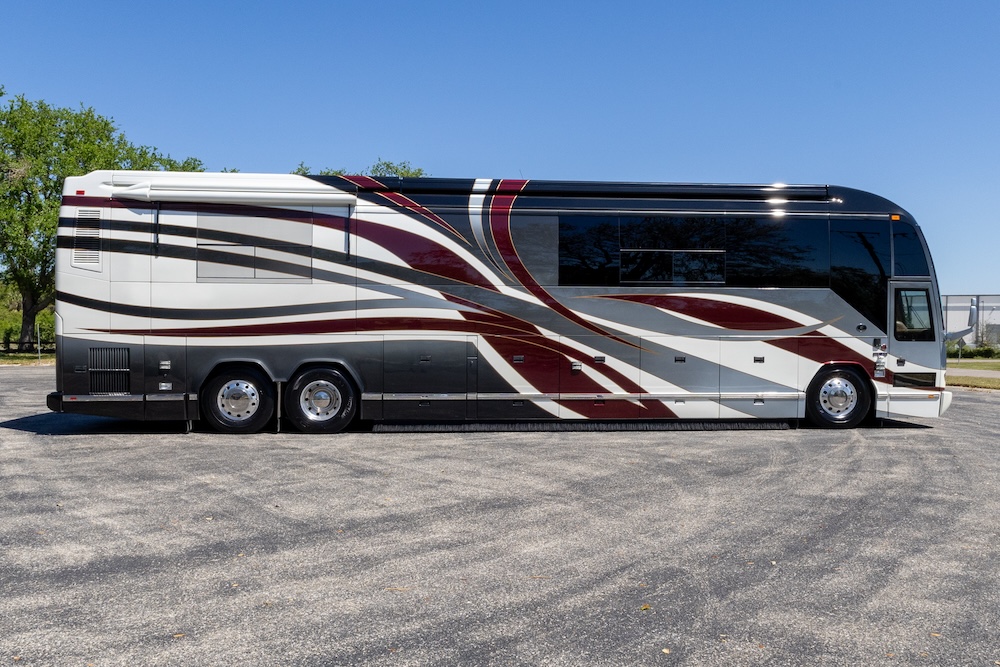 2008 Prevost Featherlite H3-45 For Sale