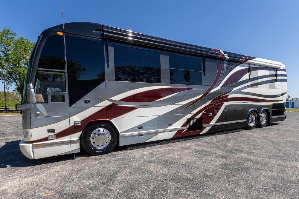 2008 Prevost Featherlite H3-45 For Sale