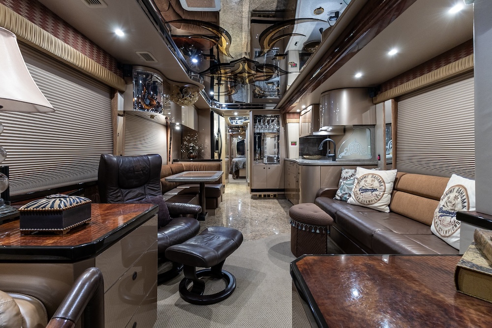 2008 Prevost Featherlite H3-45 For Sale