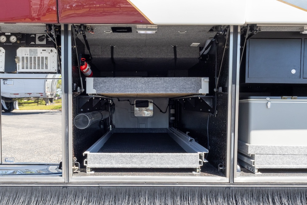 2008 Prevost Featherlite H3-45 For Sale