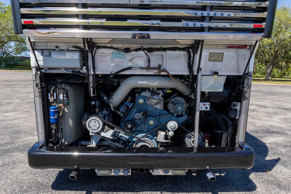 2008 Prevost Featherlite H3-45 For Sale
