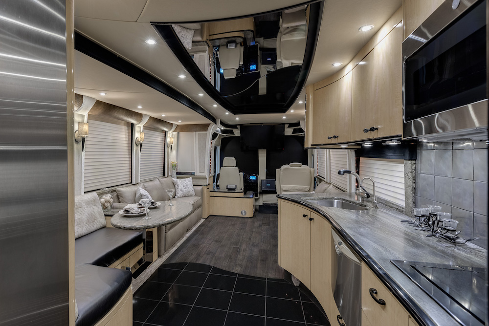 2008 Prevost Legendary XLII For Sale