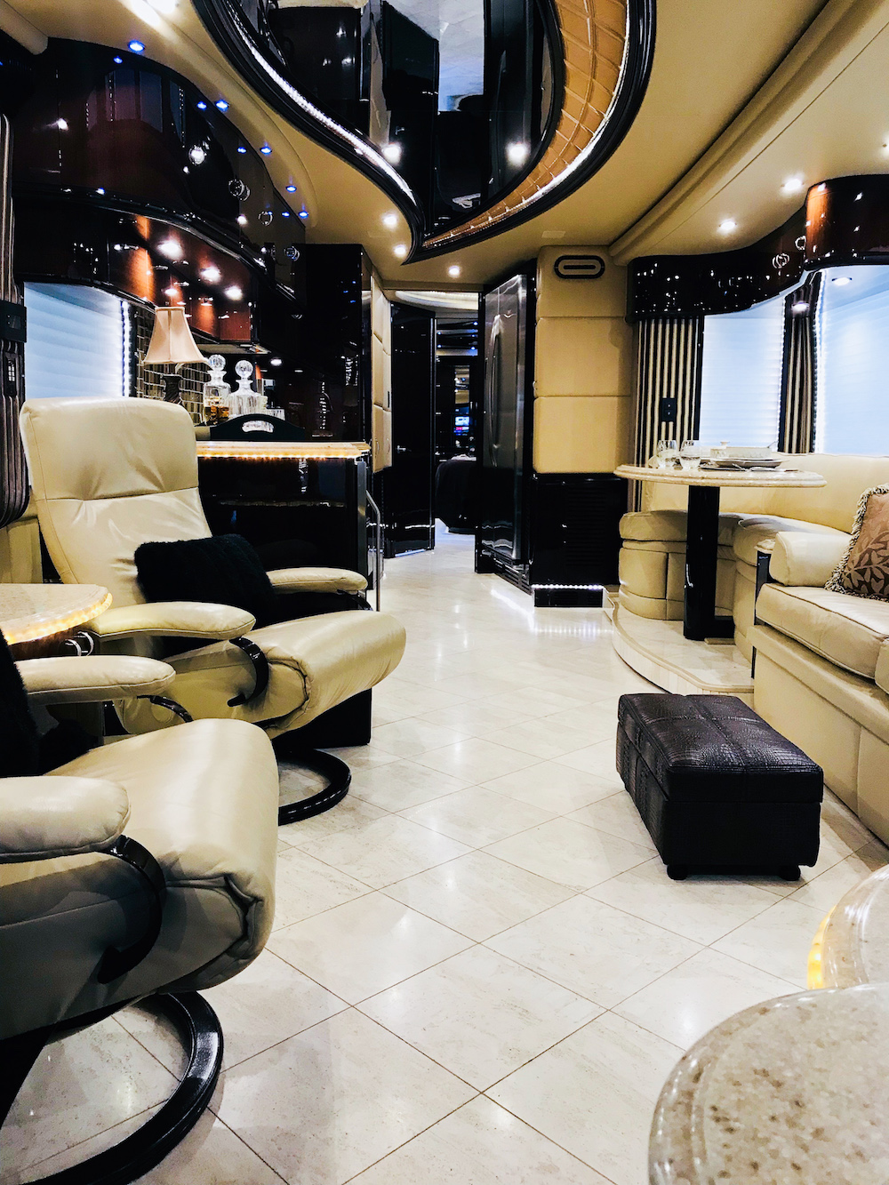 2008 Prevost Liberty H3-45 For Sale