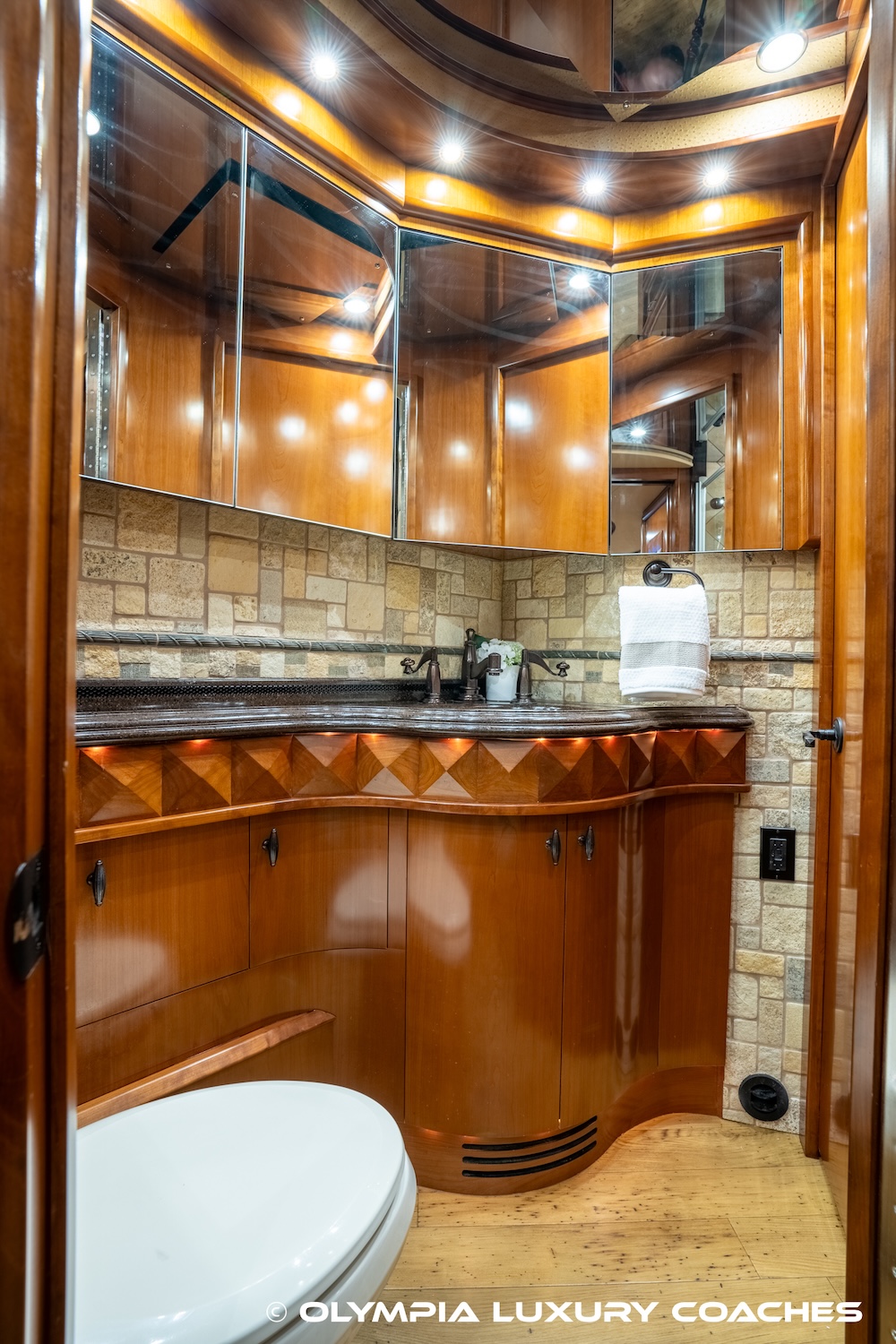 2008 Prevost Liberty XLII For Sale