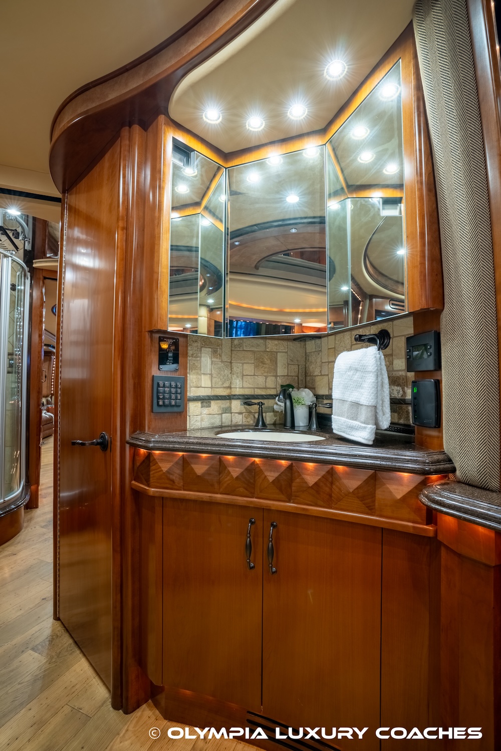 2008 Prevost Liberty XLII For Sale
