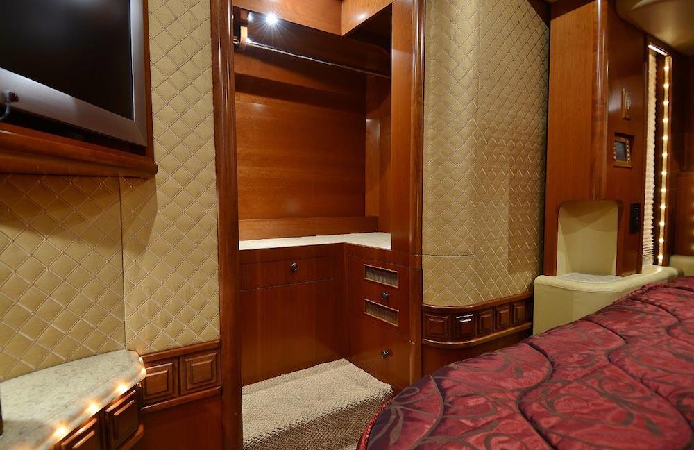 2008 Prevost Liberty XLII For Sale