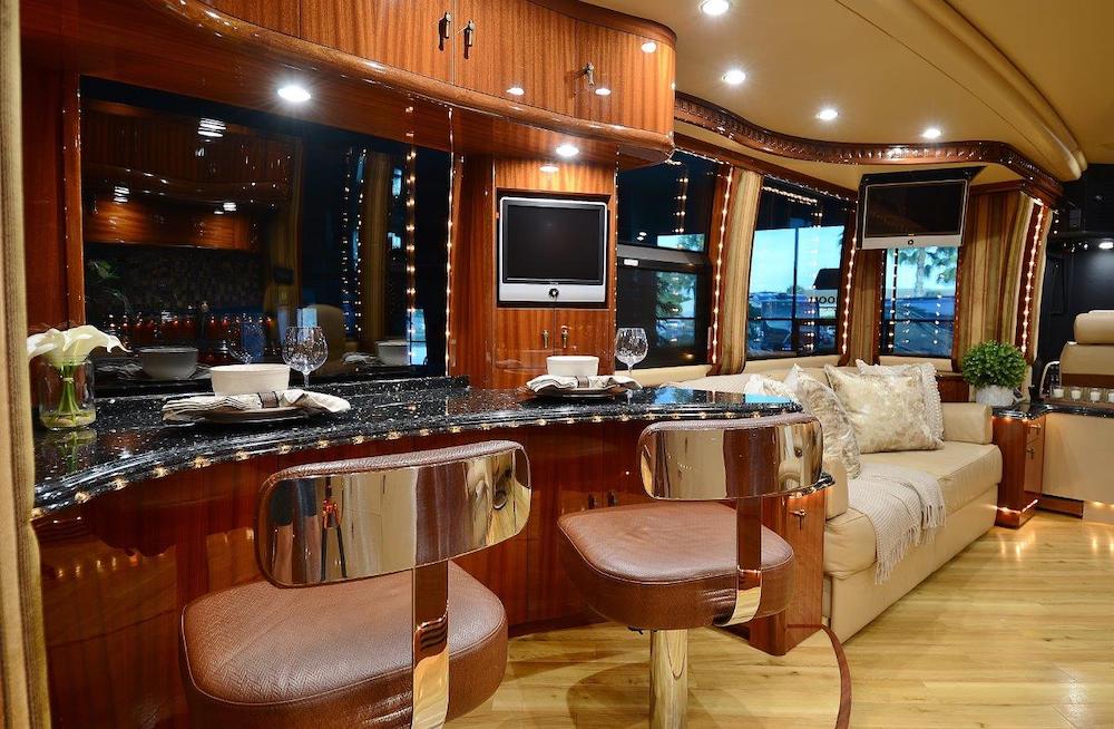 2008 Prevost Liberty XLII For Sale