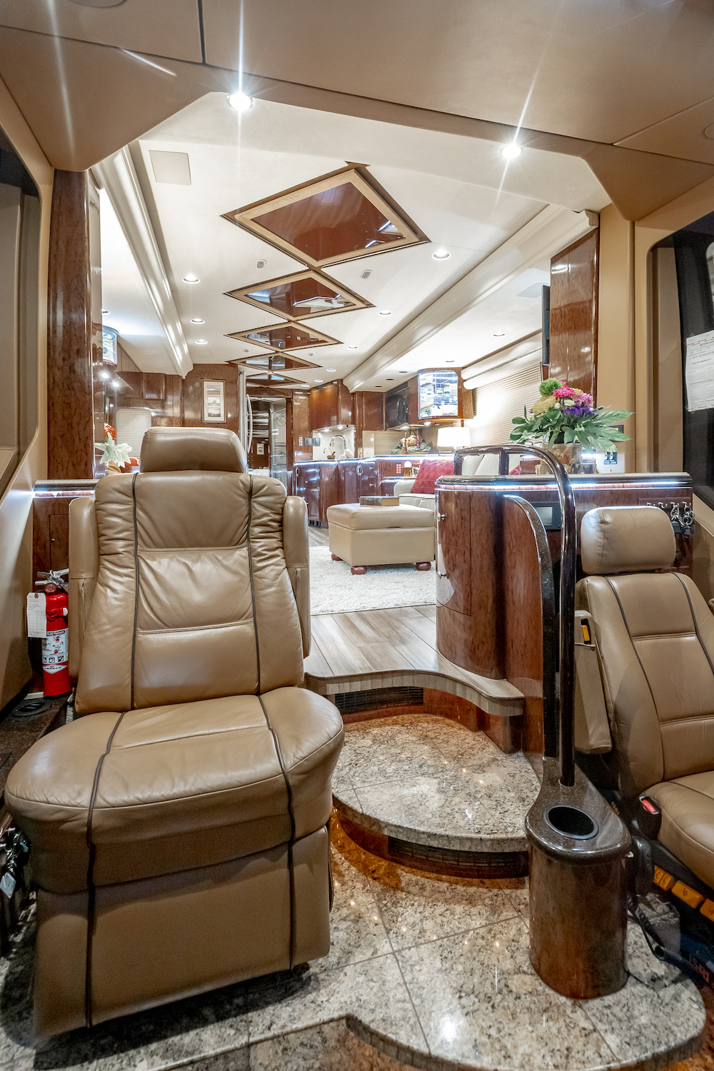 2008 Prevost Marathon H3-45 For Sale