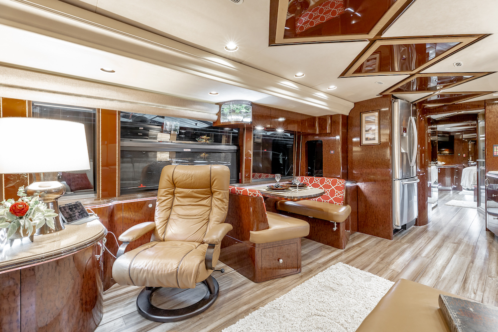 2008 Prevost Marathon H3-45 For Sale