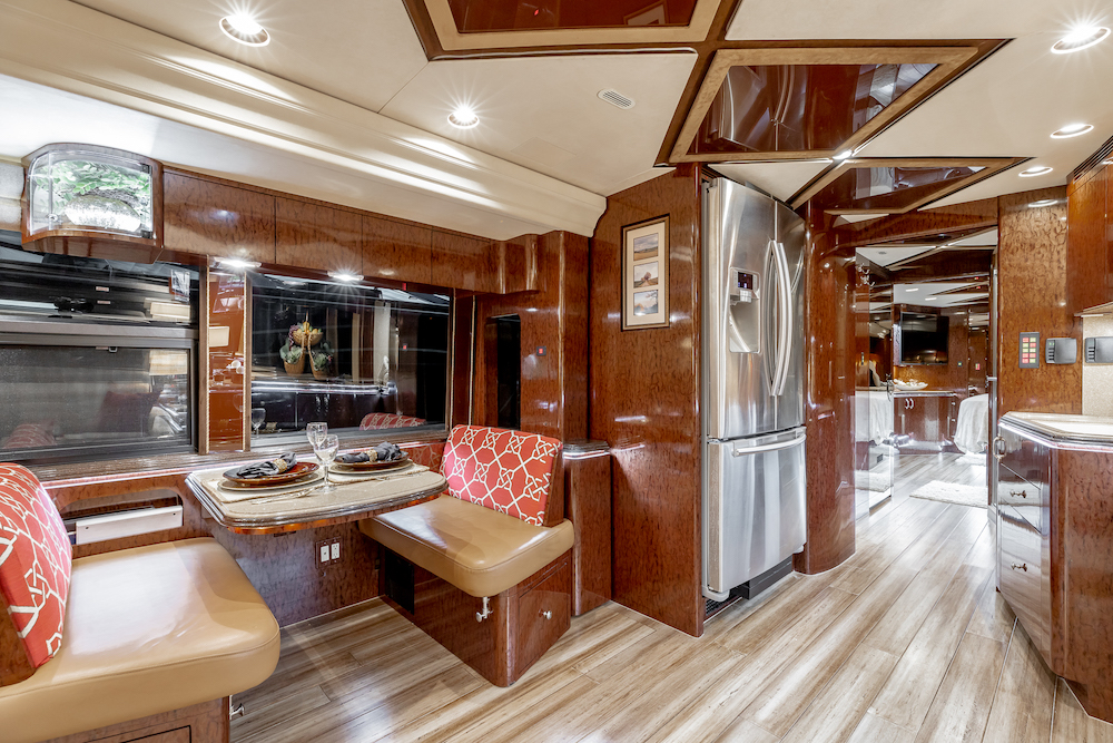 2008 Prevost Marathon H3-45 For Sale