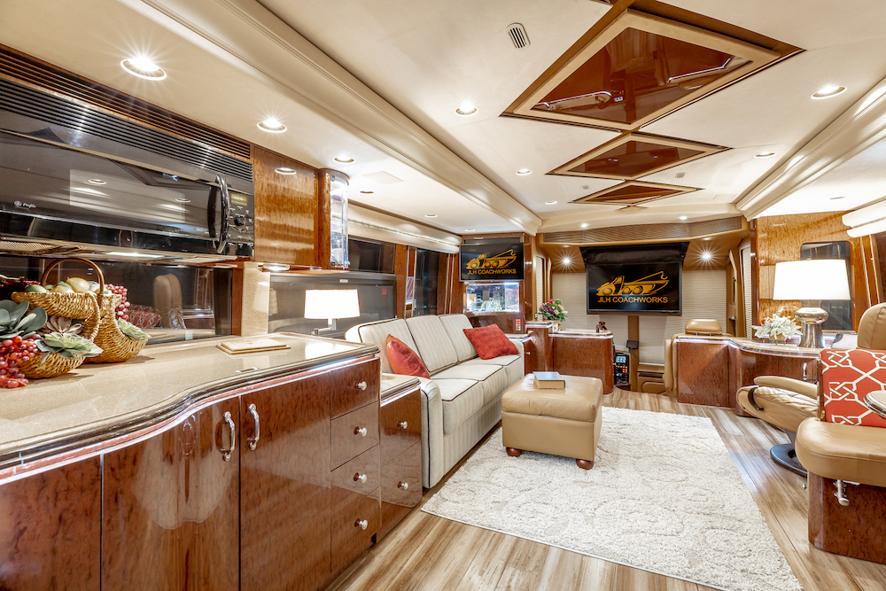 2008 Prevost Marathon H3-45 For Sale