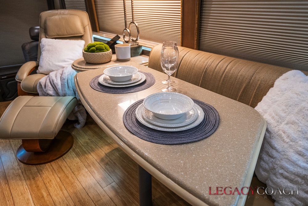 2008 Prevost Marathon H3-45 For Sale