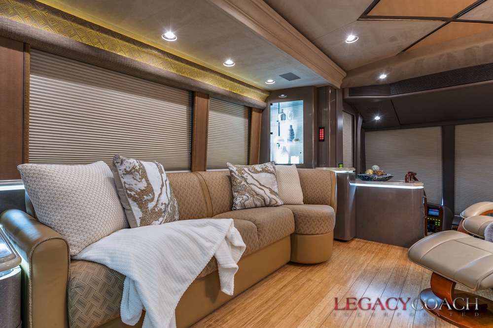 2008 Prevost Marathon H3-45 For Sale