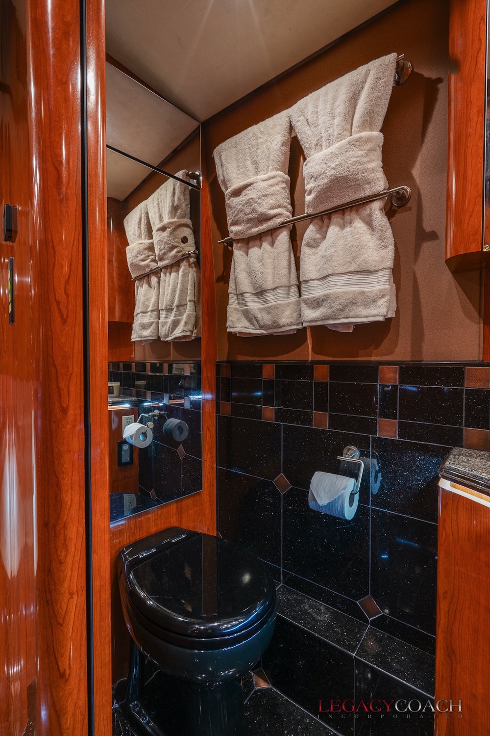 2008 Prevost Marathon H3-45 For Sale