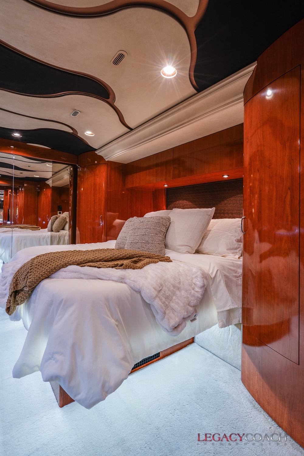 2008 Prevost Marathon H3-45 For Sale