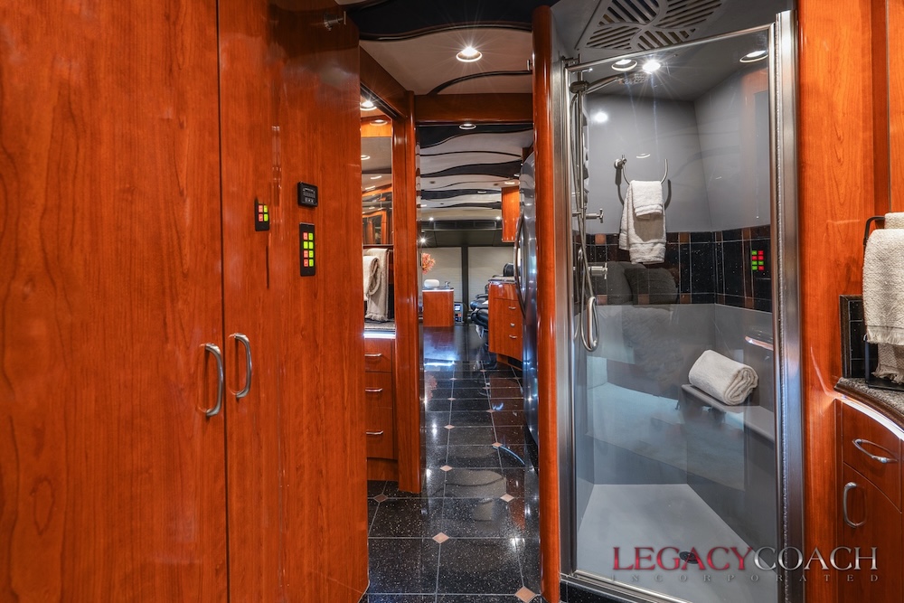 2008 Prevost Marathon H3-45 For Sale