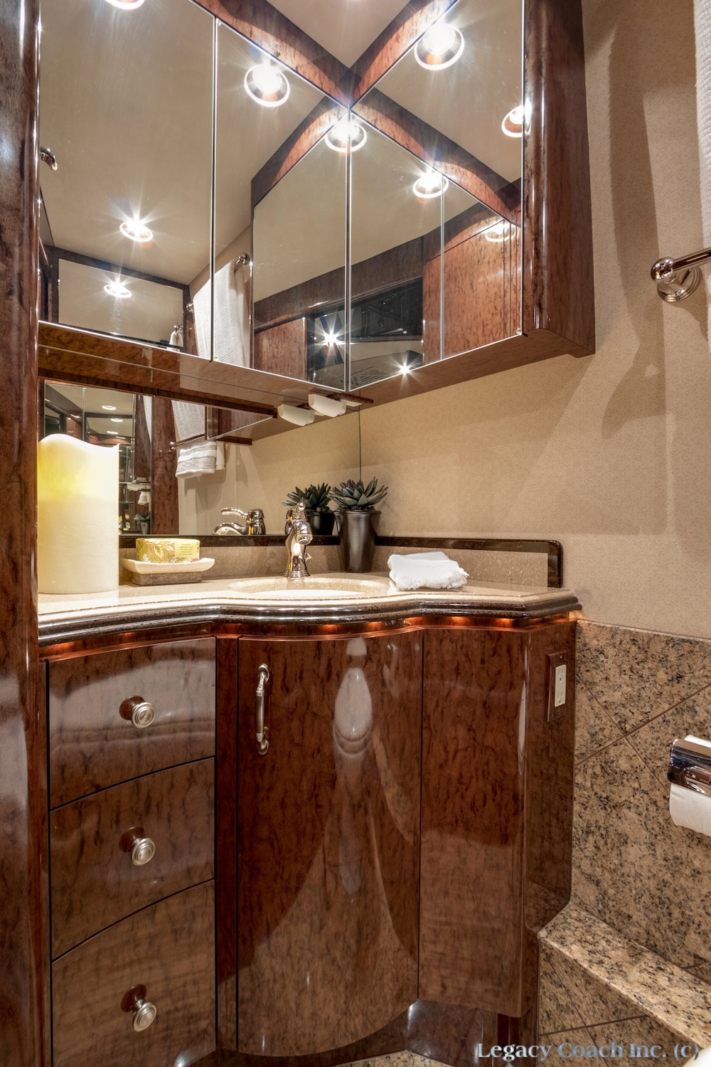 2008 Prevost Marathon H3-45 For Sale