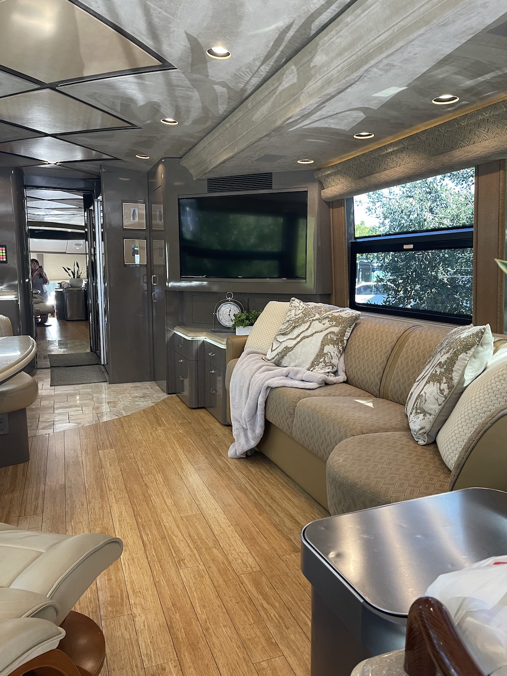 2008 Prevost Marathon H3-45 For Sale