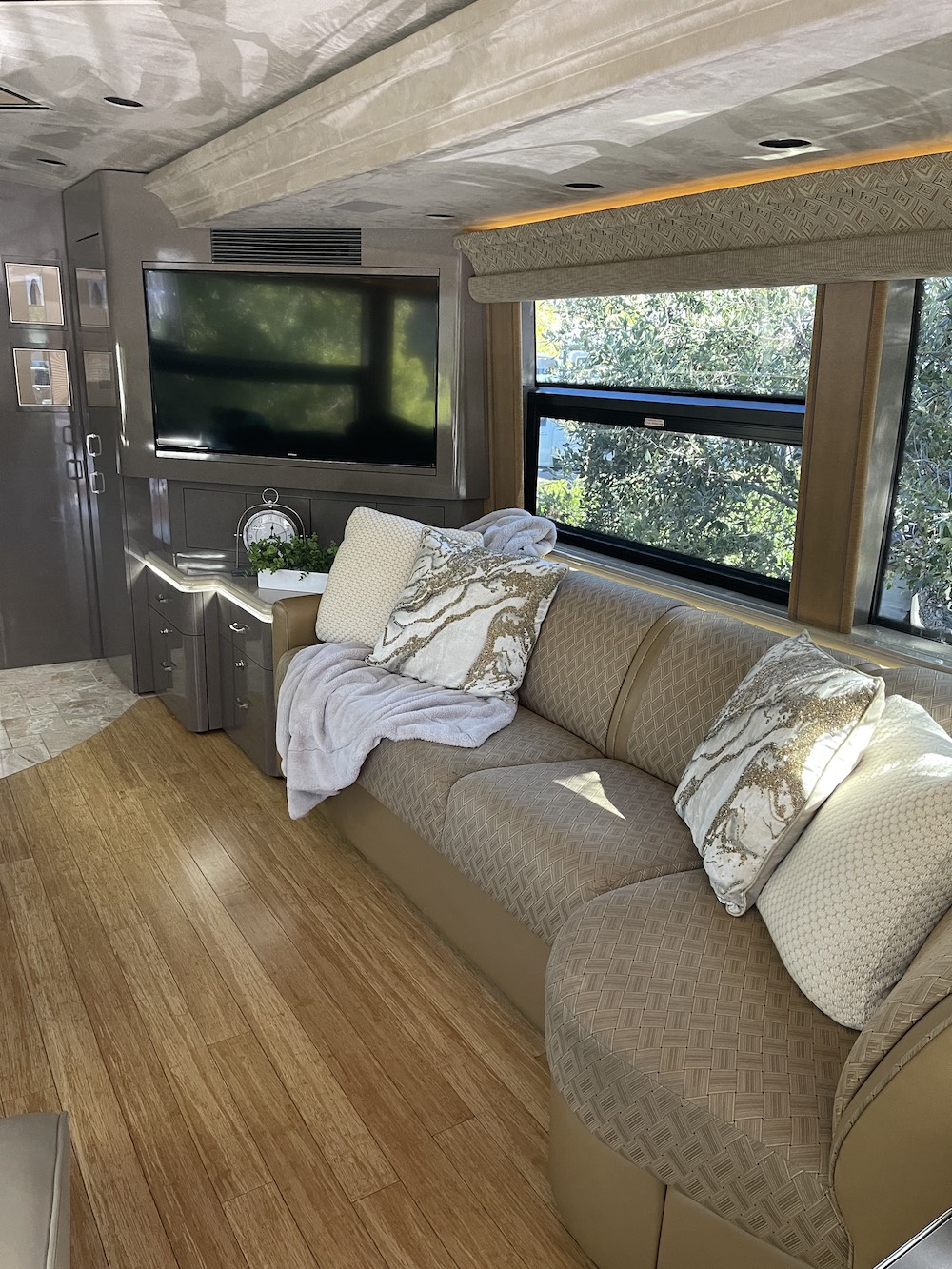 2008 Prevost Marathon H3-45 For Sale