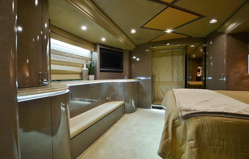 2008 Prevost Marathon H3-45 For Sale