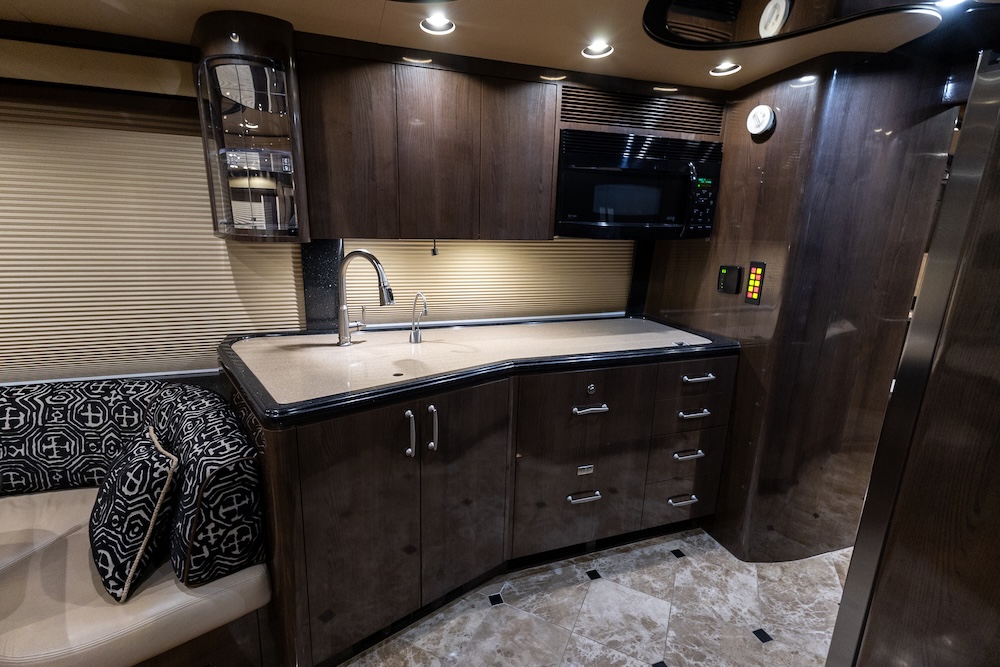 2008 Prevost Marathon H3-45 For Sale
