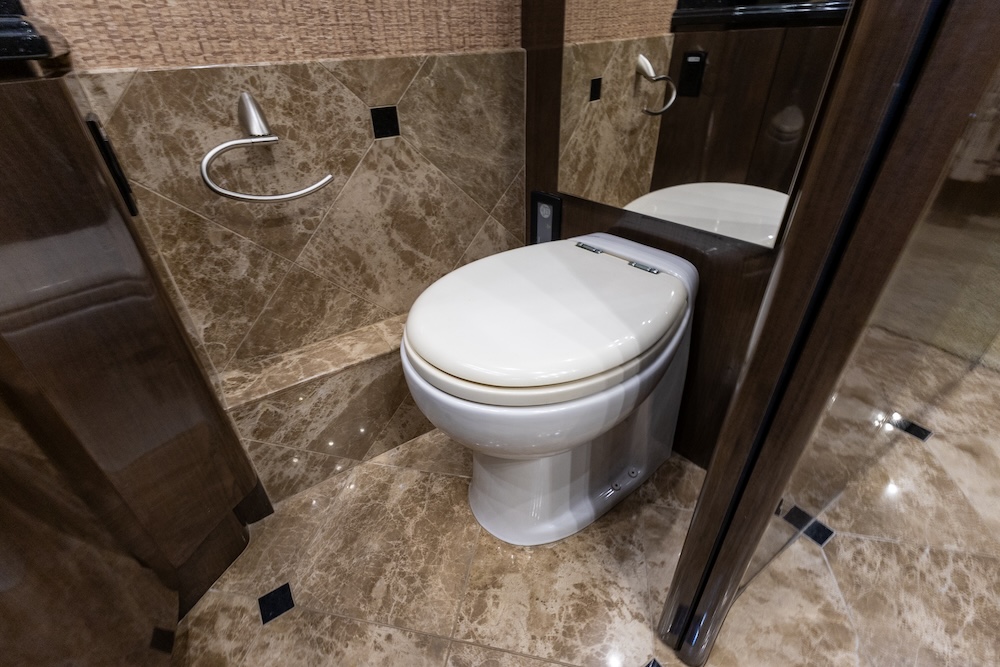 2008 Prevost Marathon H3-45 For Sale