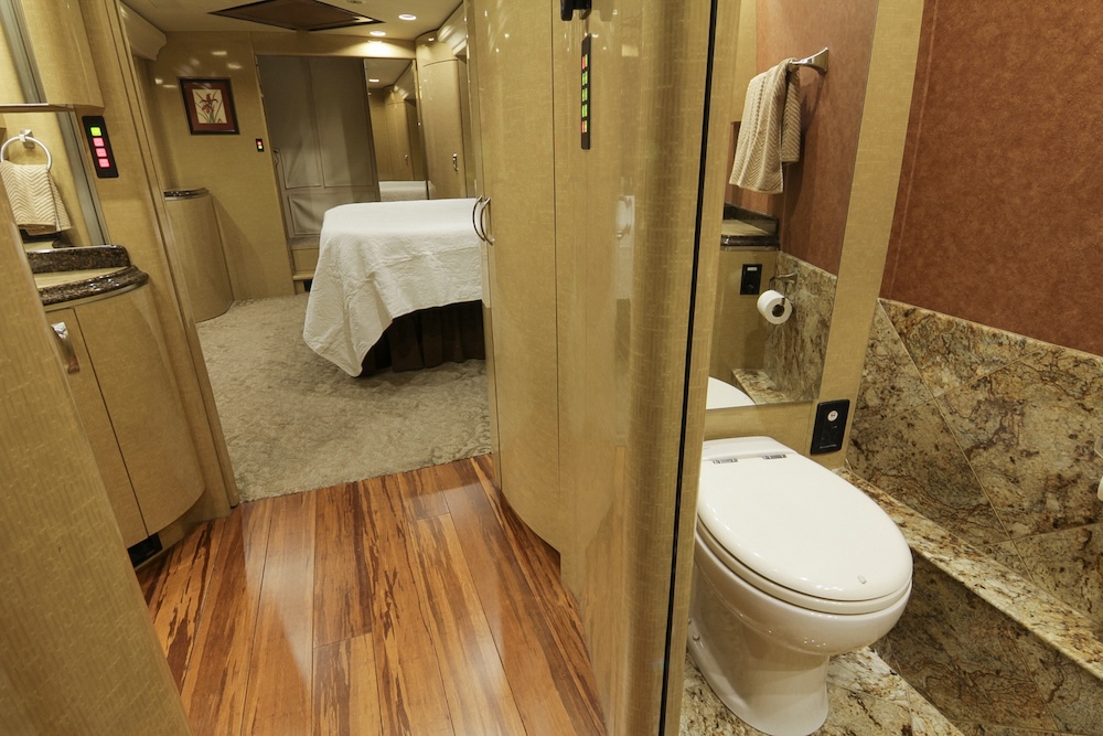2008 Prevost Marathon H3-45 For Sale