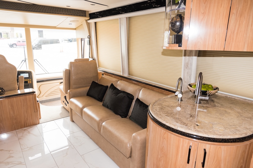 2008 Prevost Marathon XLII For Sale