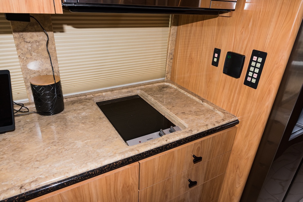2008 Prevost Marathon XLII For Sale