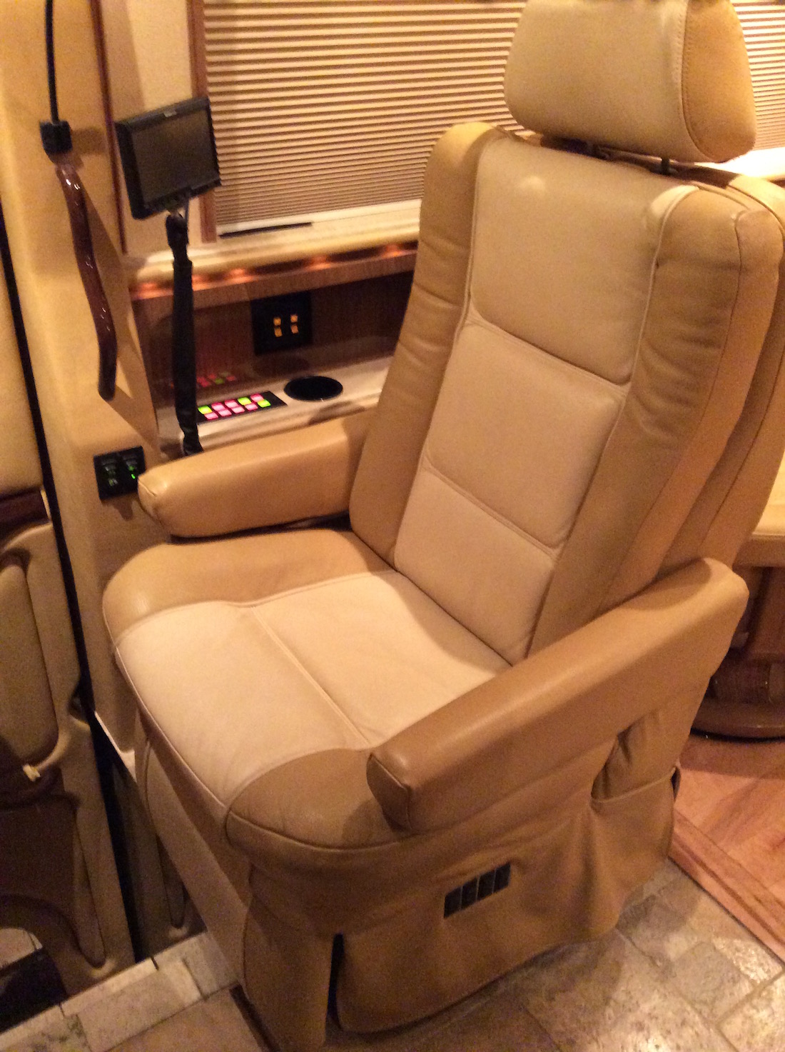 2008 Prevost Marathon XLII For Sale