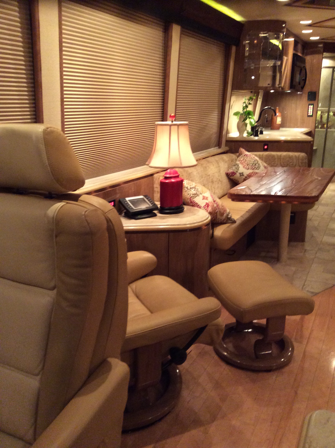 2008 Prevost Marathon XLII For Sale