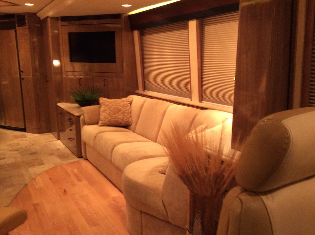 2008 Prevost Marathon XLII For Sale