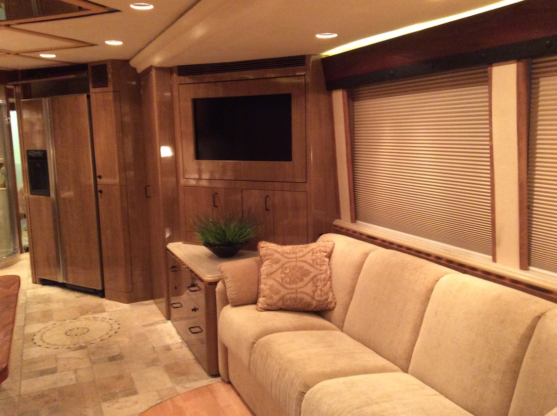 2008 Prevost Marathon XLII For Sale