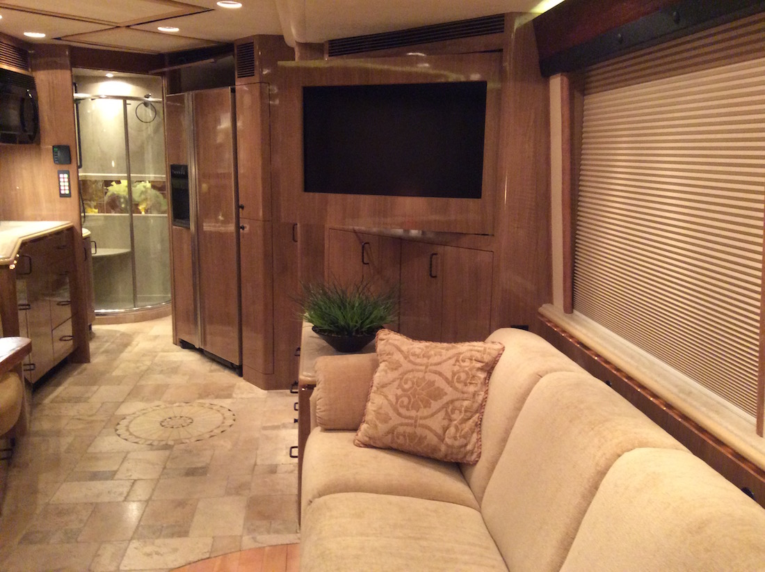 2008 Prevost Marathon XLII For Sale