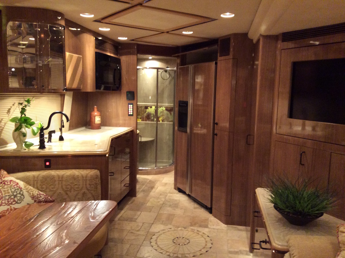 2008 Prevost Marathon XLII For Sale